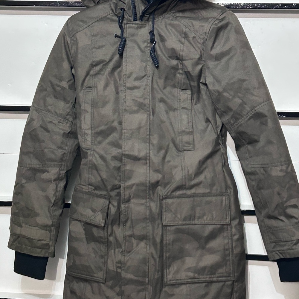 Aritzia Golden by TNA Bancroft Parka